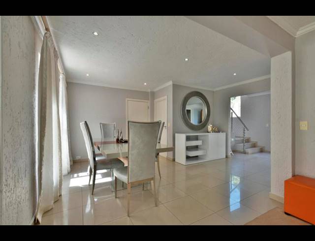 3 BEDROOM CLUSTER FOR SALE IN GLENVISTA